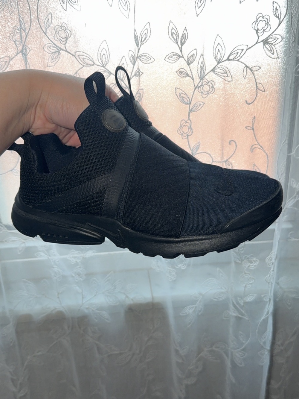Nike Men's Black Slip-On Knit Running Sneakers